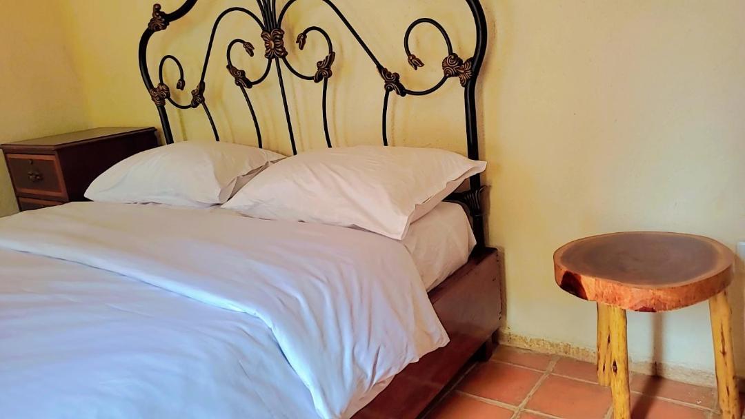 Mia Safari Lodge And Restaurant Entebbe Ngoại thất bức ảnh